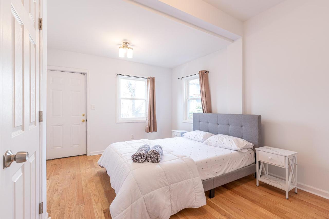 Tranquil Town House With Parking And Laundry - Just 25 Minutes To Time Square! Villa Джърси Сити Екстериор снимка