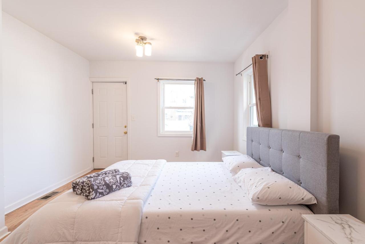 Tranquil Town House With Parking And Laundry - Just 25 Minutes To Time Square! Villa Джърси Сити Екстериор снимка