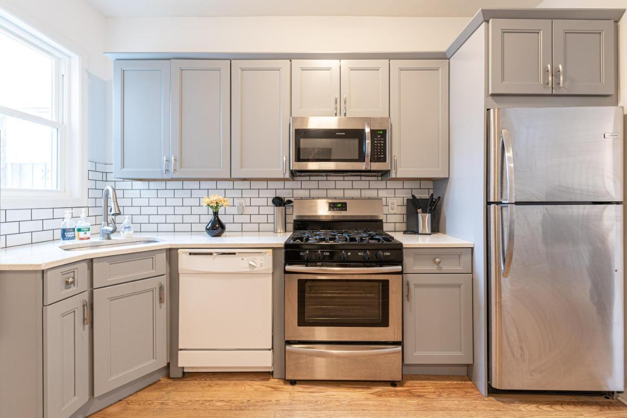 Tranquil Town House With Parking And Laundry - Just 25 Minutes To Time Square! Villa Джърси Сити Екстериор снимка