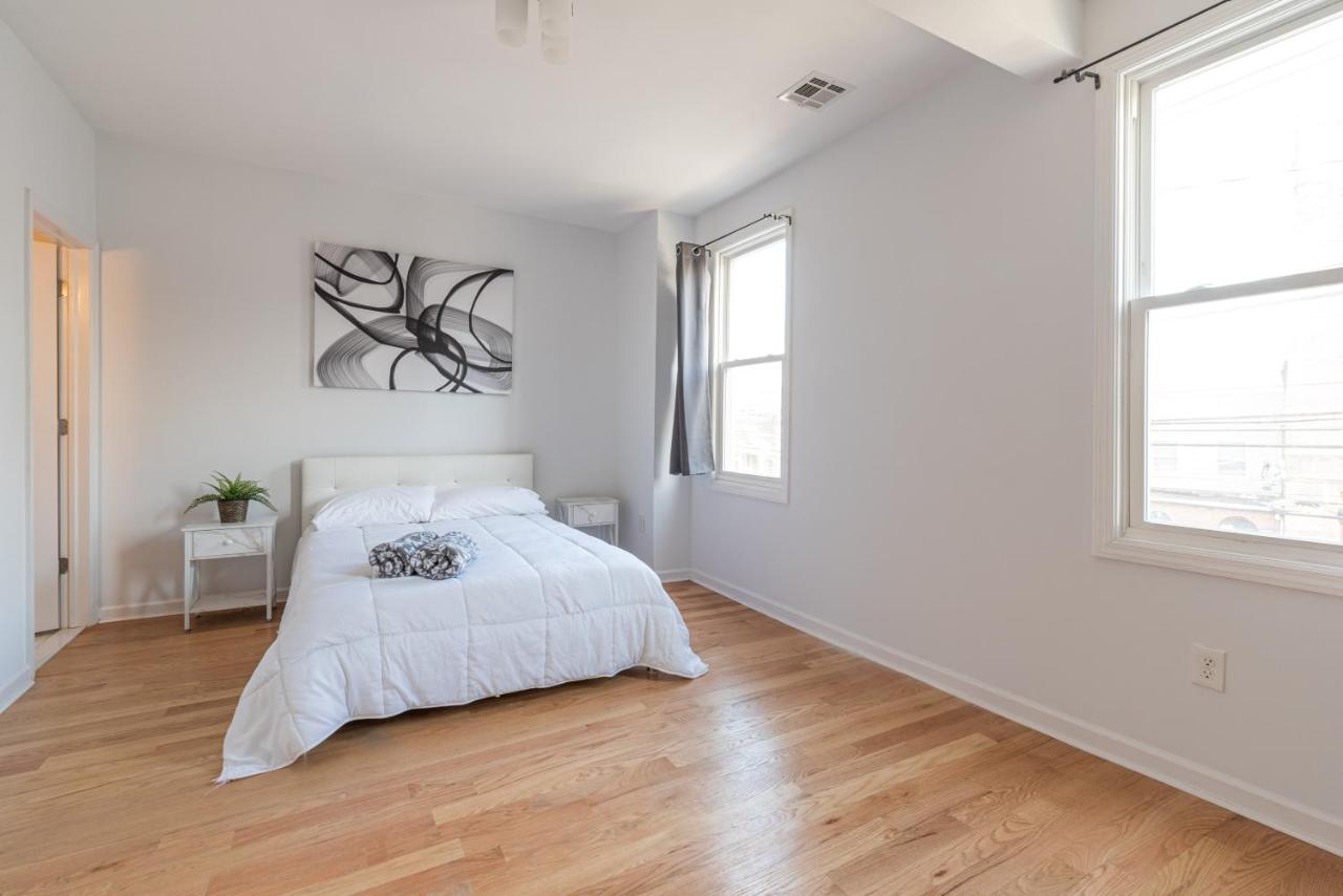 Tranquil Town House With Parking And Laundry - Just 25 Minutes To Time Square! Villa Джърси Сити Екстериор снимка